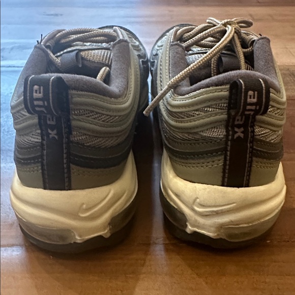 NikeAir Max 97. Neutral Olive Green and Cream Sneakers - Picture 9 of 12